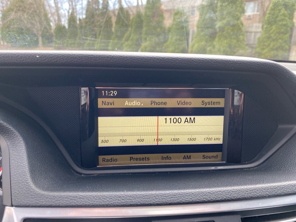 2010 Mercedes-Benz E-Class Image 14