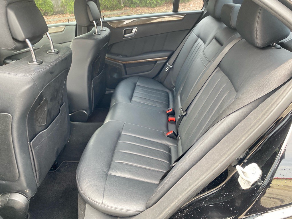 2010 Mercedes-Benz E-Class Image 21