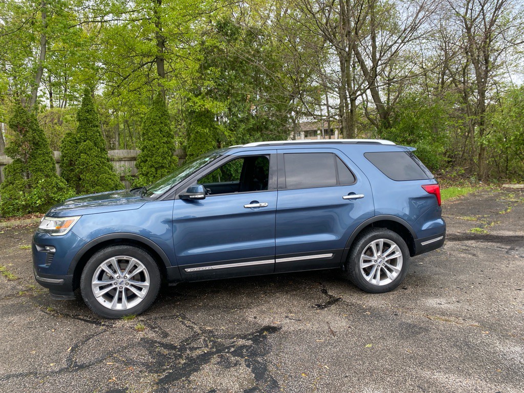 2019 Ford Explorer Image 2