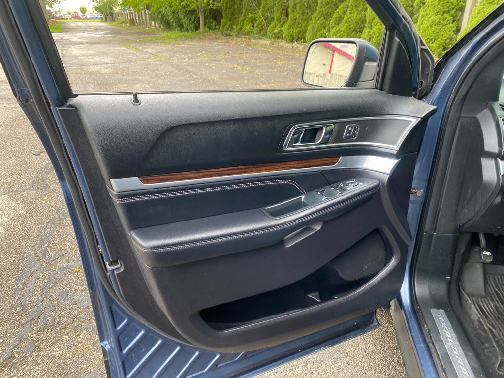 2019 Ford Explorer Image 10