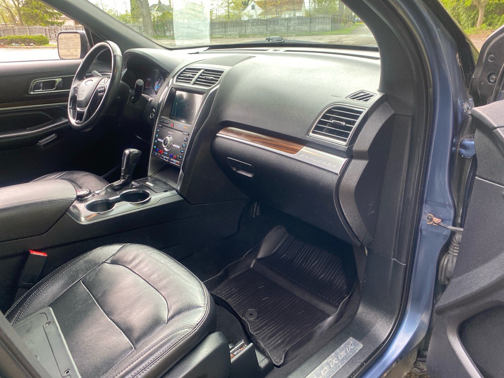 2019 Ford Explorer Image 26
