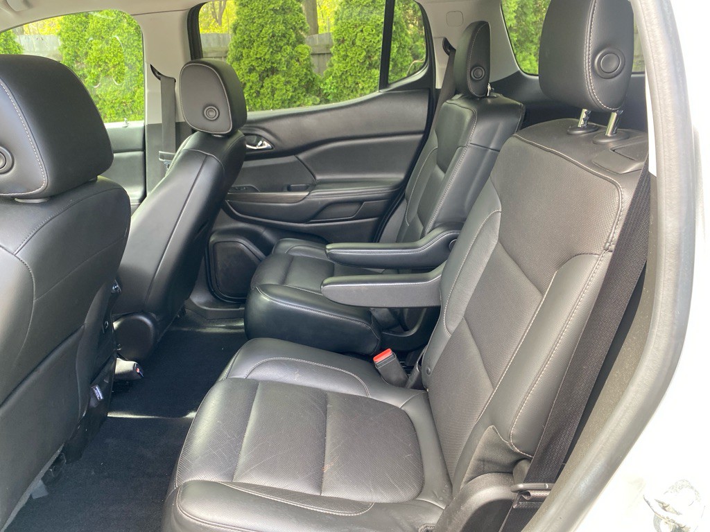 2018 GMC Acadia Image 18