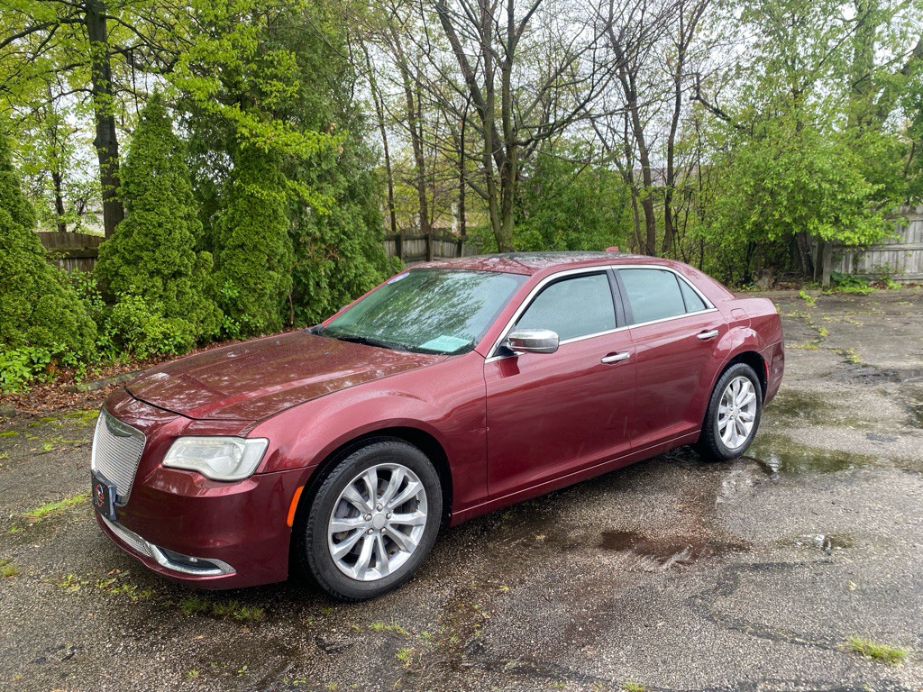 2016 Chrysler 300 Image 1