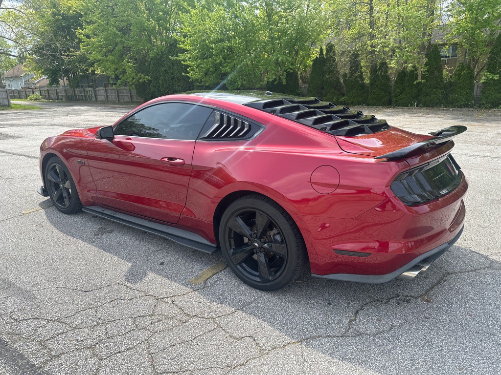 2019 Ford Mustang Image 3