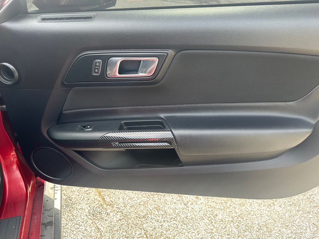 2019 Ford Mustang Image 11