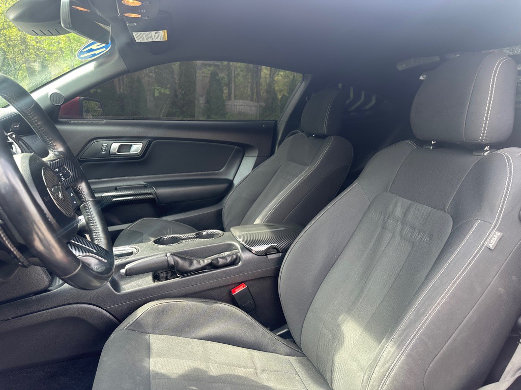 2019 Ford Mustang Image 13