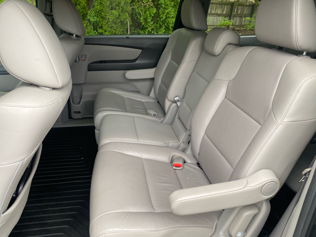 2012 Honda Odyssey Image 21