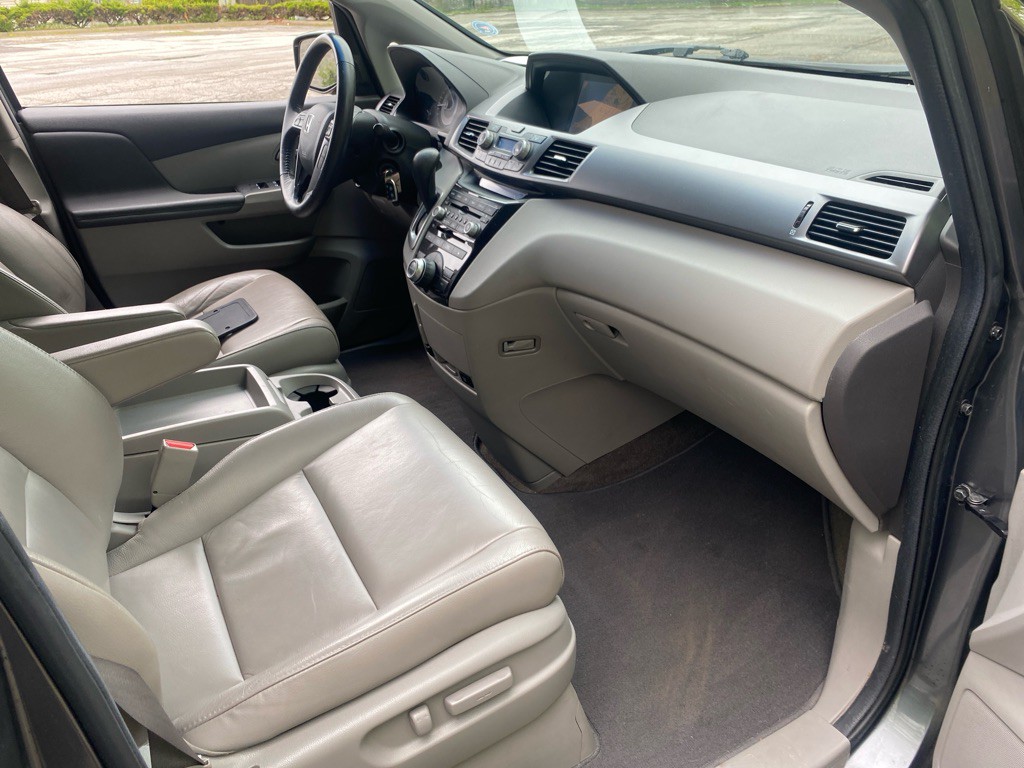 2012 Honda Odyssey Image 25