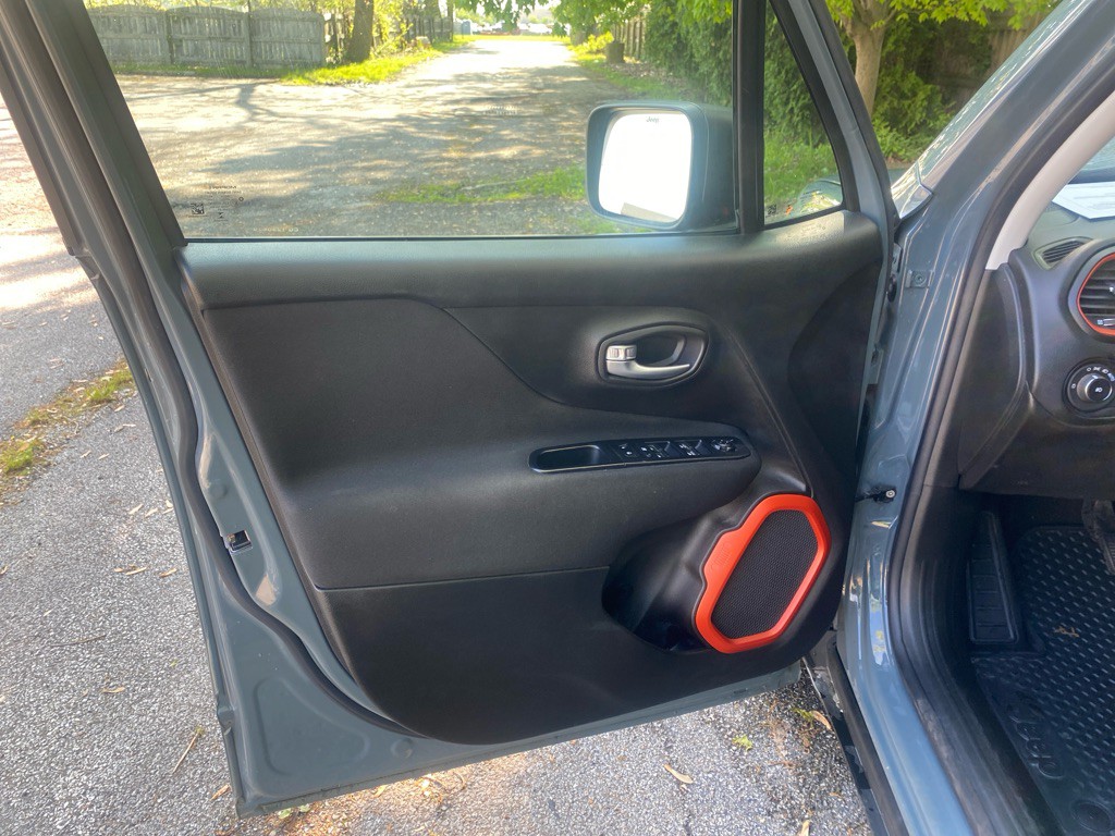 2018 Jeep Renegade Image 10