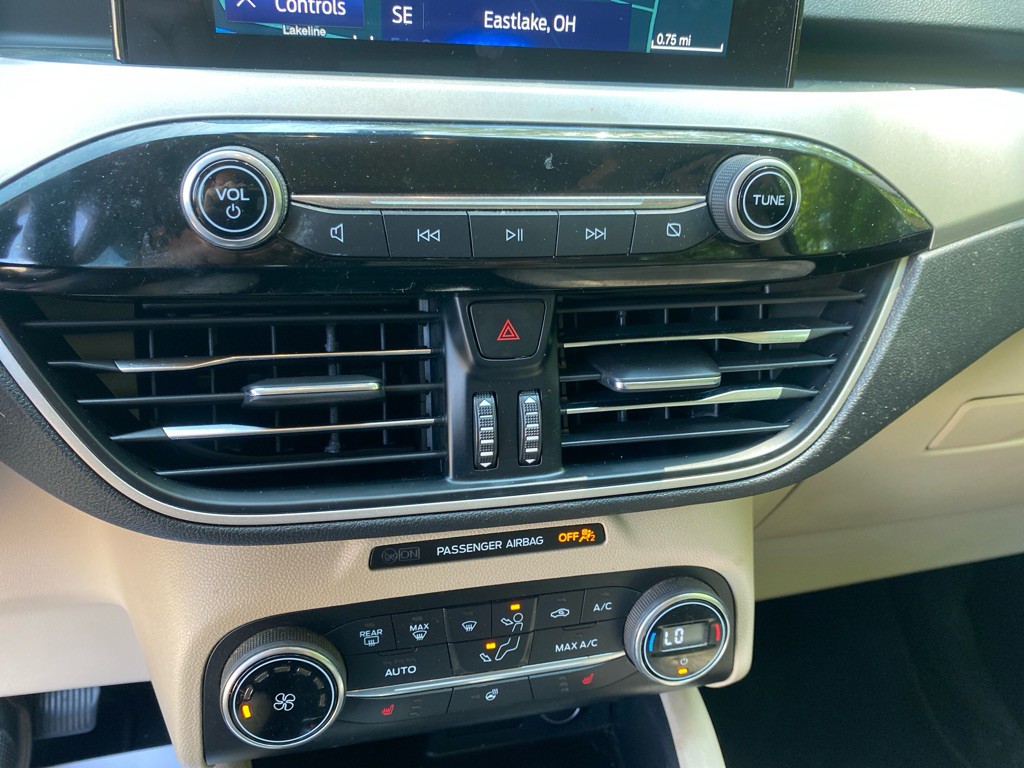 2020 Ford Escape Image 17