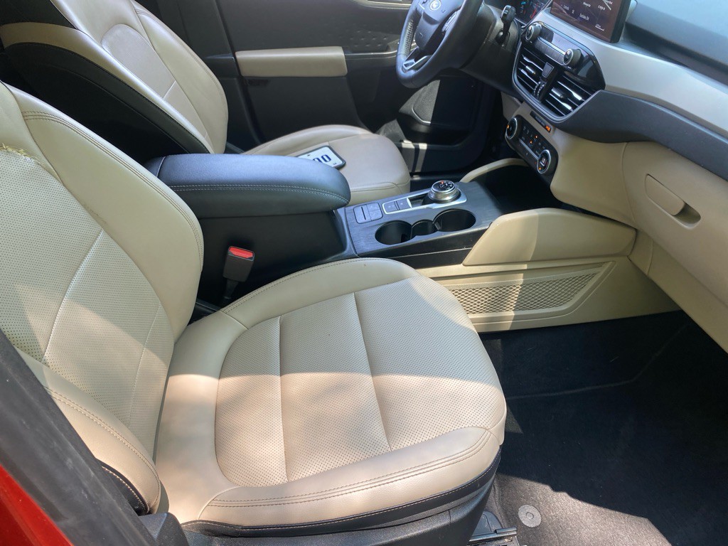 2020 Ford Escape Image 25
