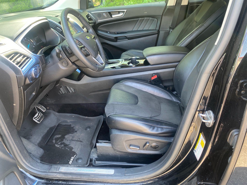 2016 Ford Edge Image 10