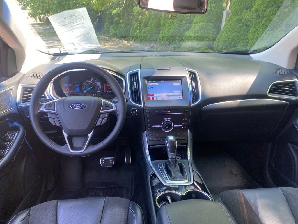 2016 Ford Edge Image 18