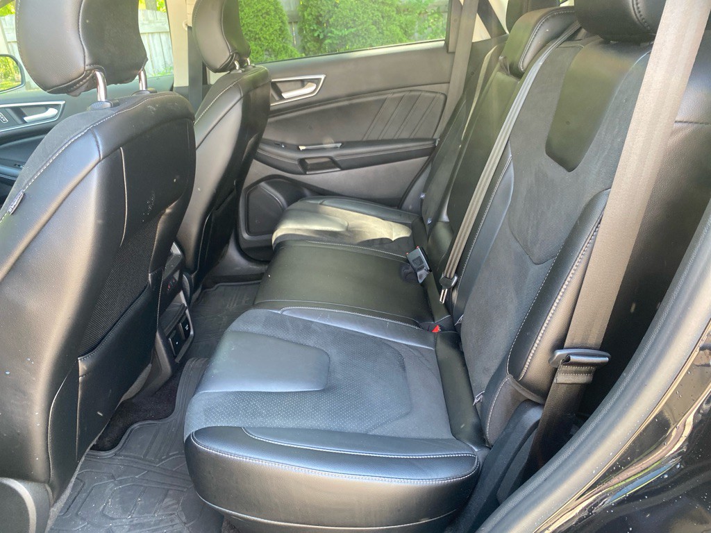 2016 Ford Edge Image 19