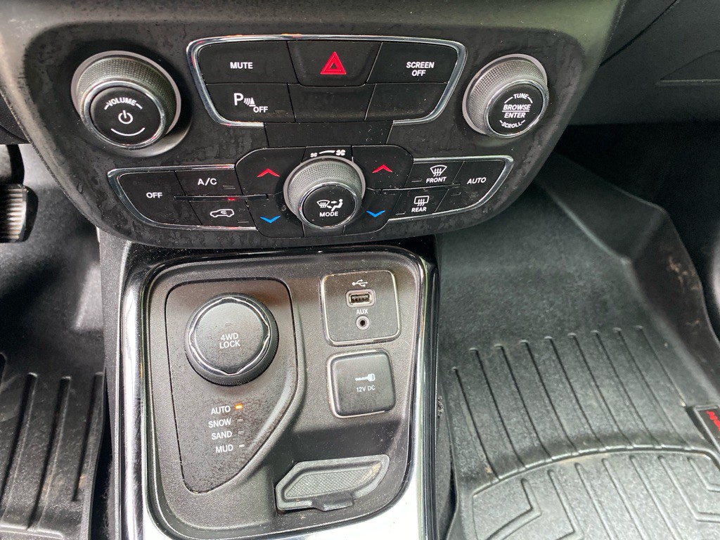 2018 Jeep Compass Image 16