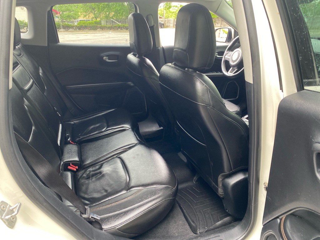 2018 Jeep Compass Image 22