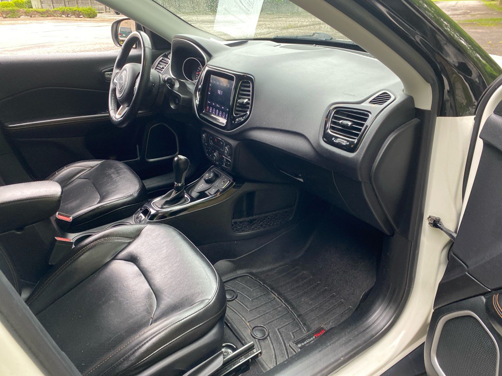 2018 Jeep Compass Image 24
