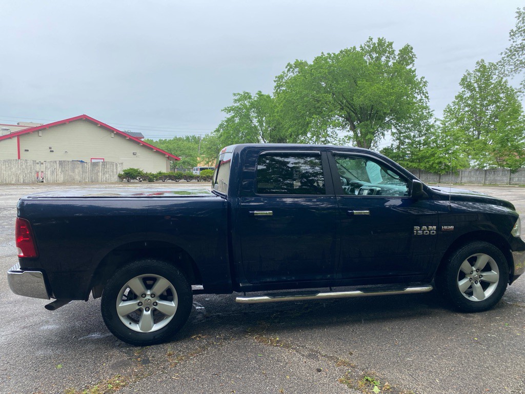 2017 RAM 1500 Image 6