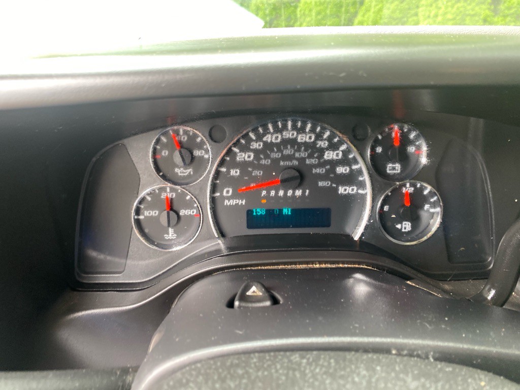 2015 Chevrolet Express Image 12
