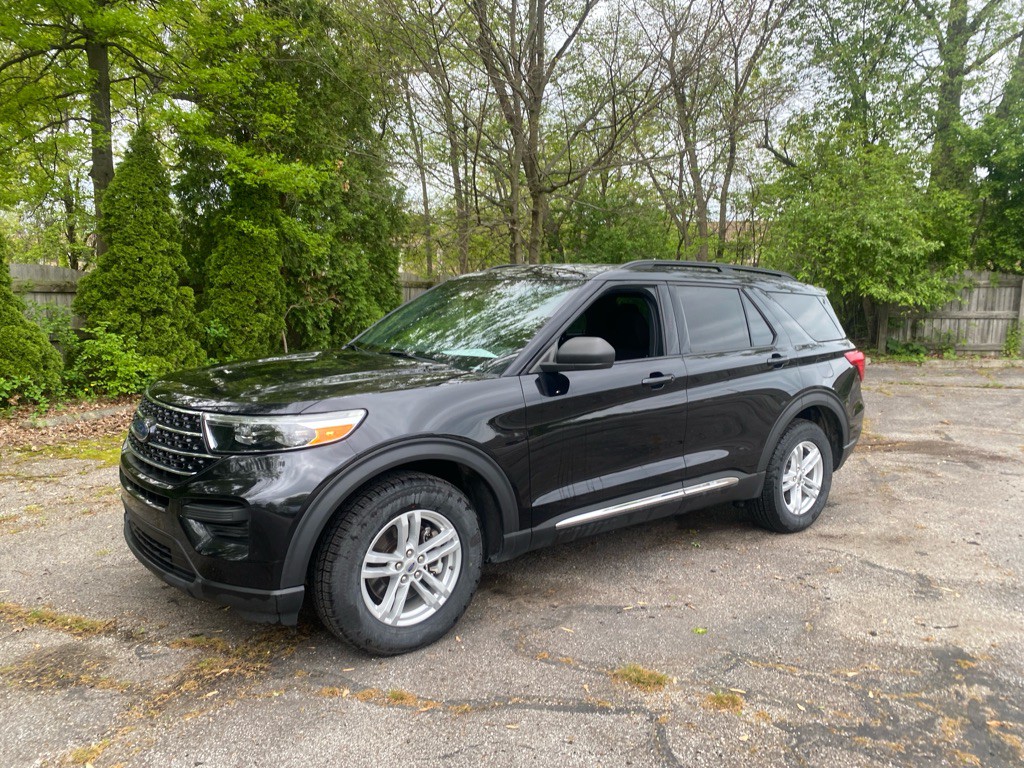 2020 Ford Explorer Image 1