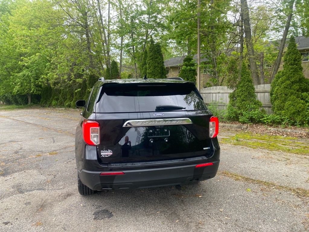 2020 Ford Explorer Image 4