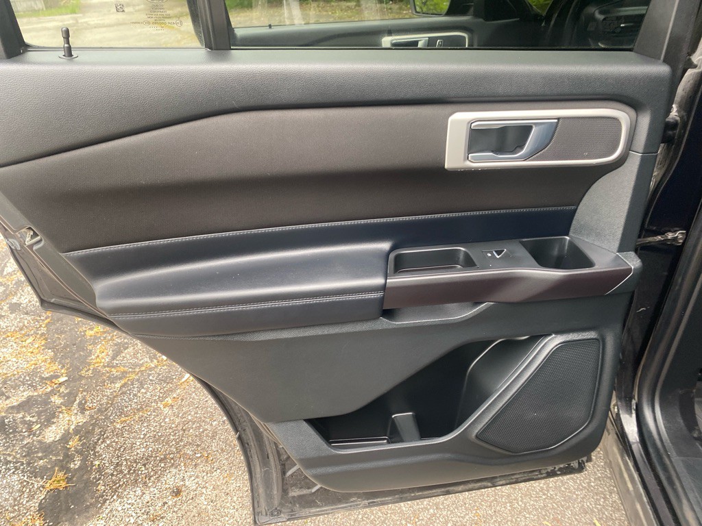 2020 Ford Explorer Image 21