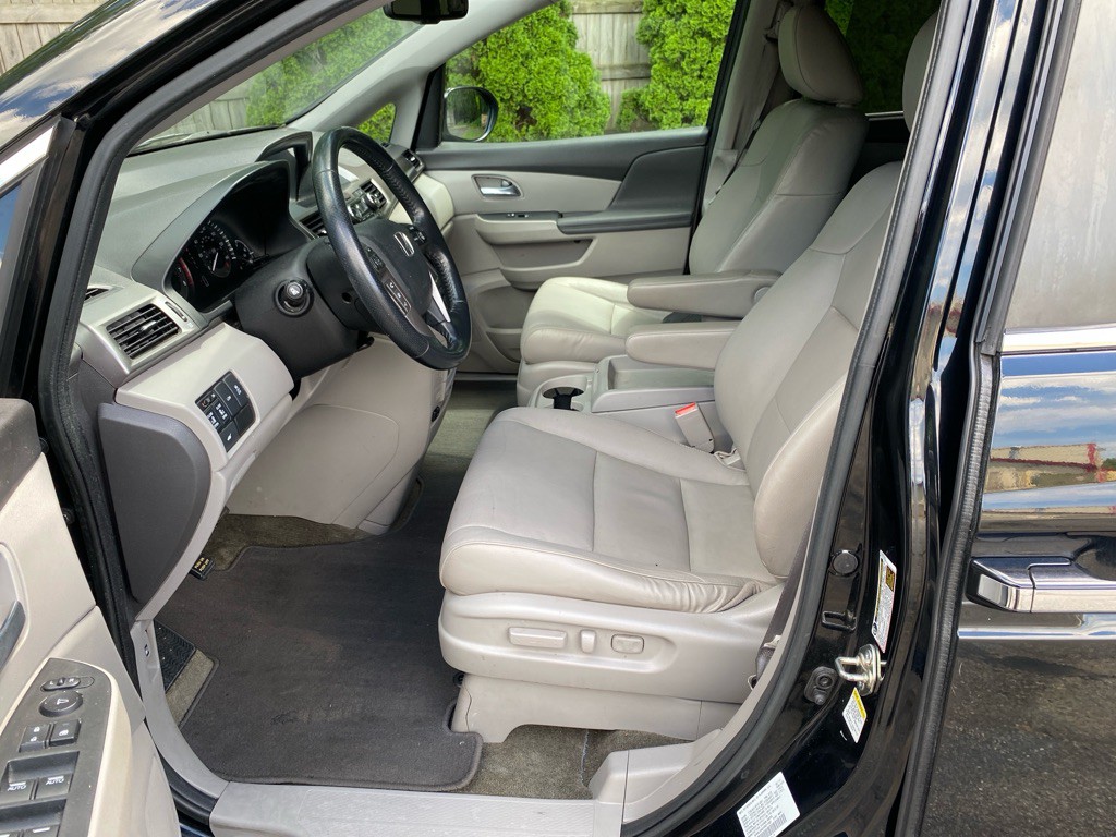 2017 Honda Odyssey Image 10