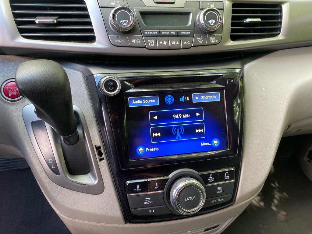 2017 Honda Odyssey Image 15