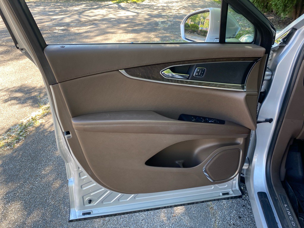 2016 Lincoln MKX Image 11