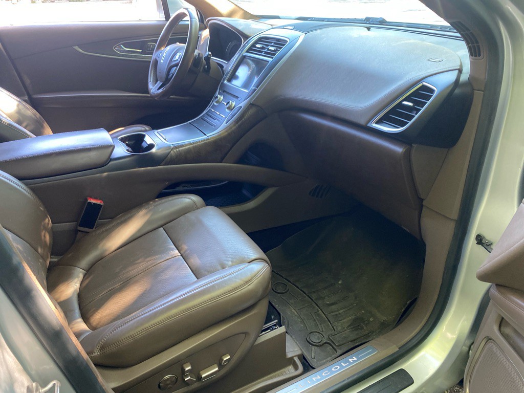 2016 Lincoln MKX Image 24