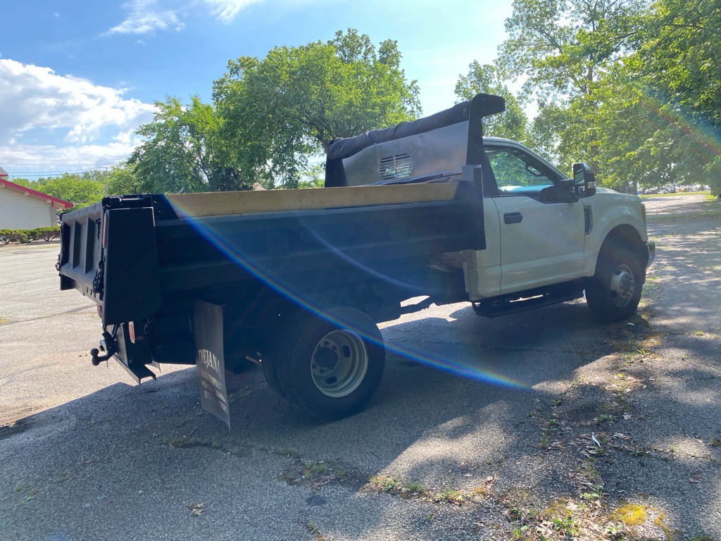 2017 Ford F-350 Image 5