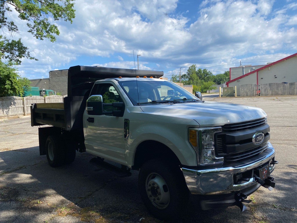 2017 Ford F-350 Image 7