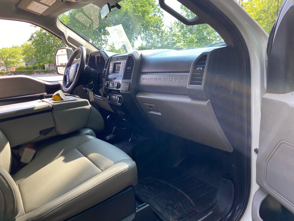 2017 Ford F-350 Image 19