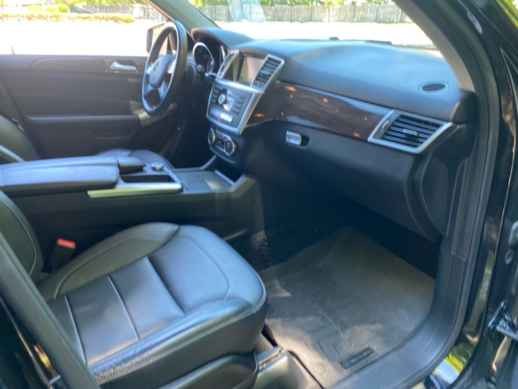 2015 Mercedes-Benz M-Class Image 25