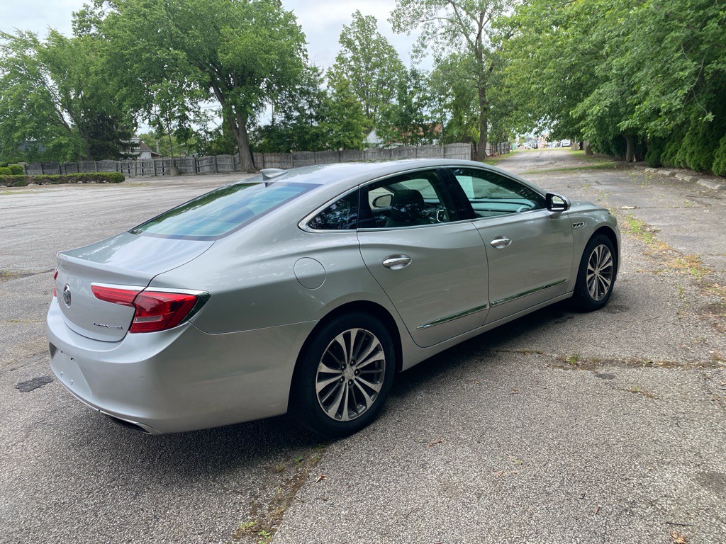 2017 Buick Lacrosse Image 5