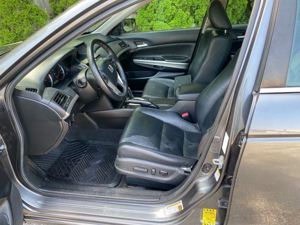 2010 Honda Accord Image 10