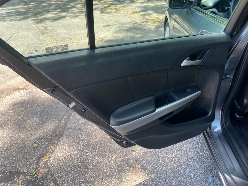 2010 Honda Accord Image 19