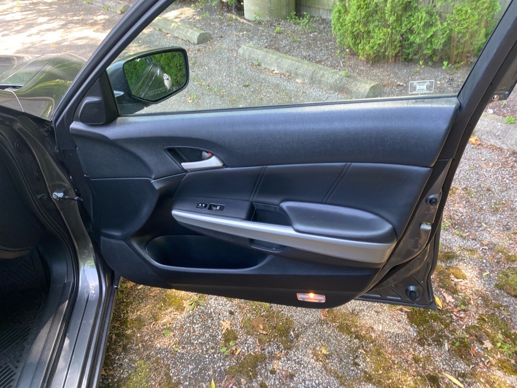 2010 Honda Accord Image 24
