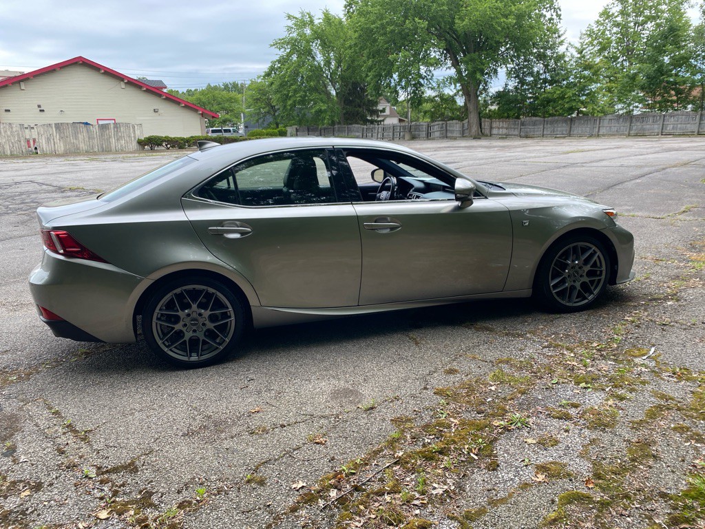 2015 Lexus IS Image 6