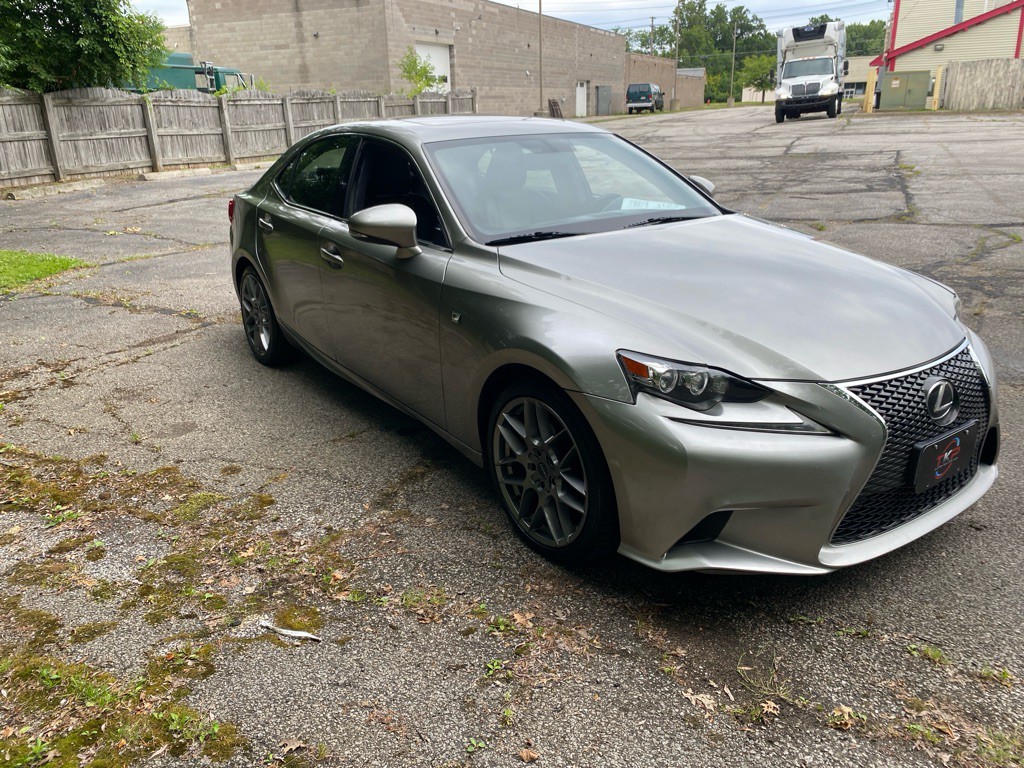 2015 Lexus IS Image 7