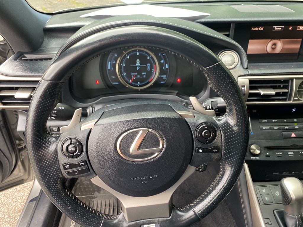 2015 Lexus IS Image 10