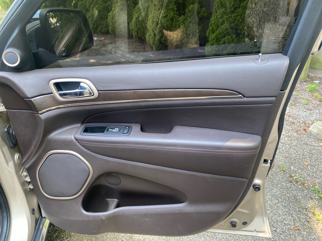 2014 Jeep Grand Cherokee Image 28