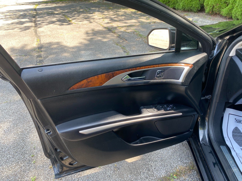 2015 Lincoln MKZ Image 11
