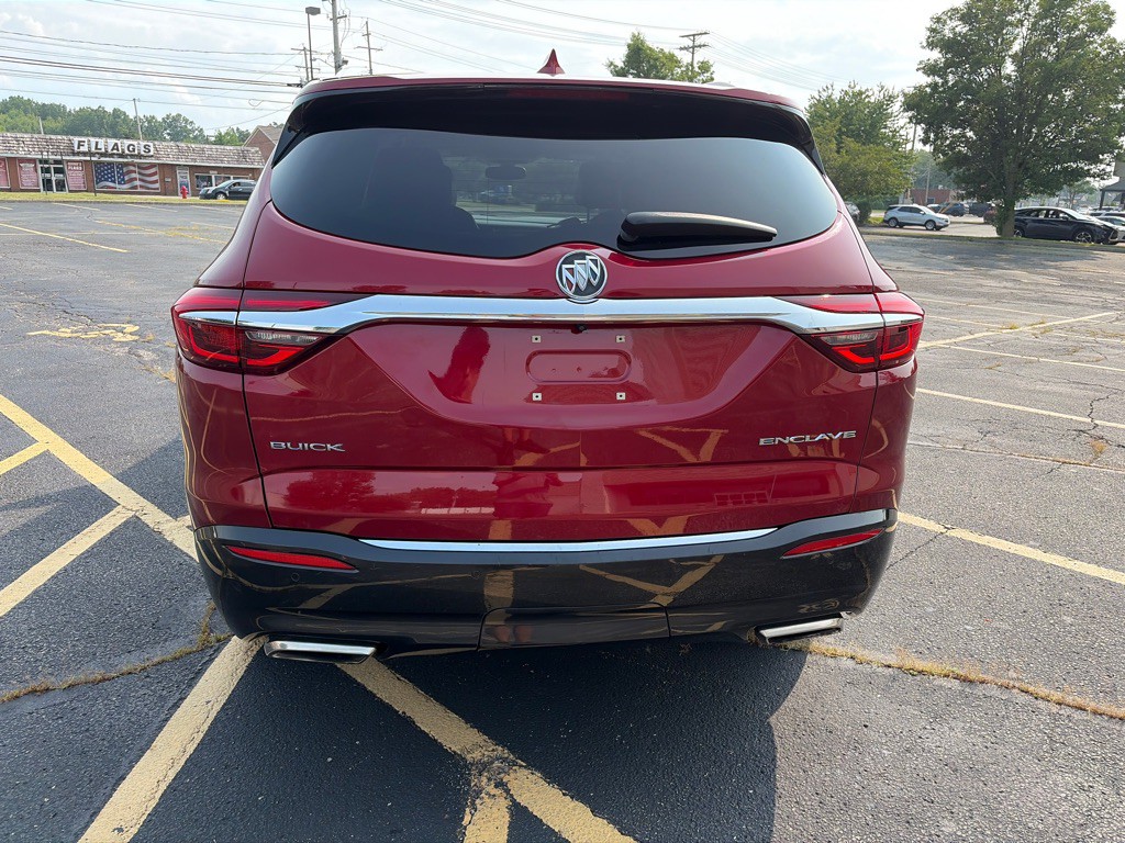 2018 Buick Enclave Image 7