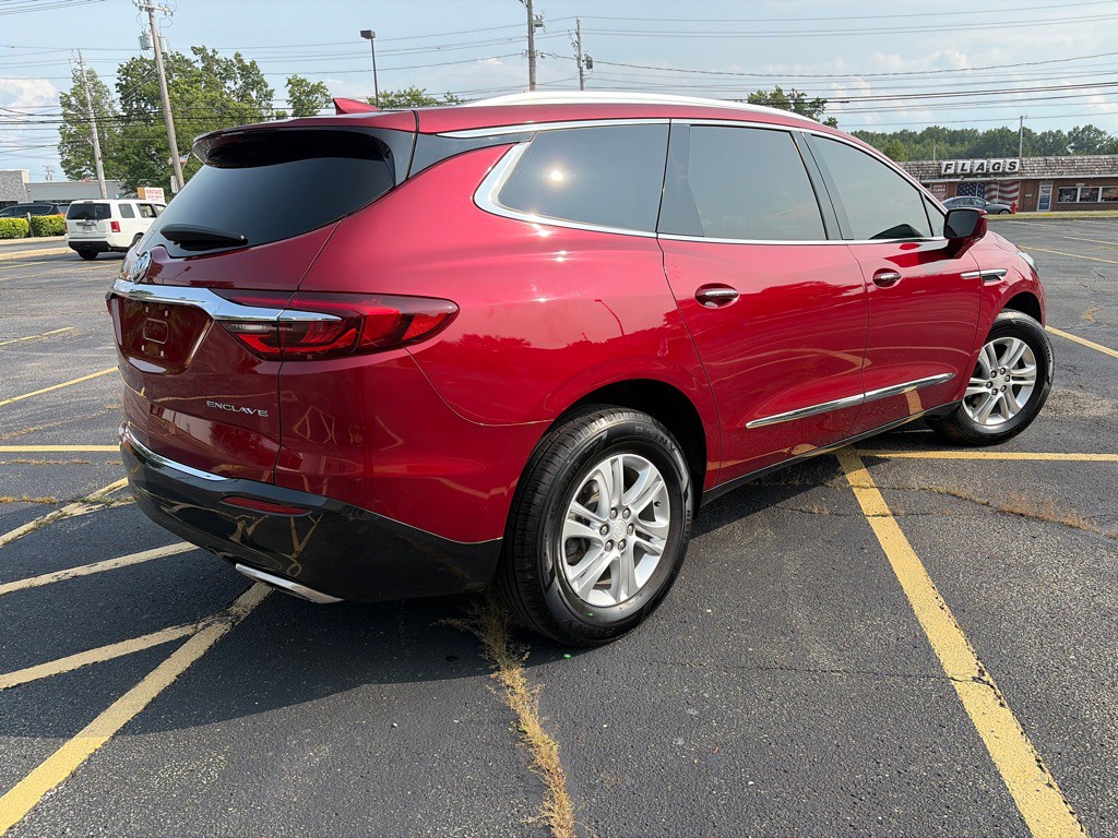 2018 Buick Enclave Image 9