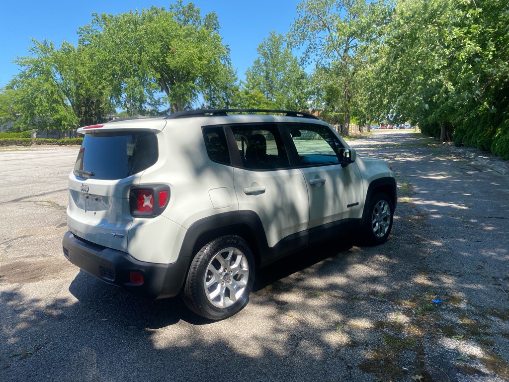 2016 Jeep Renegade Image 5