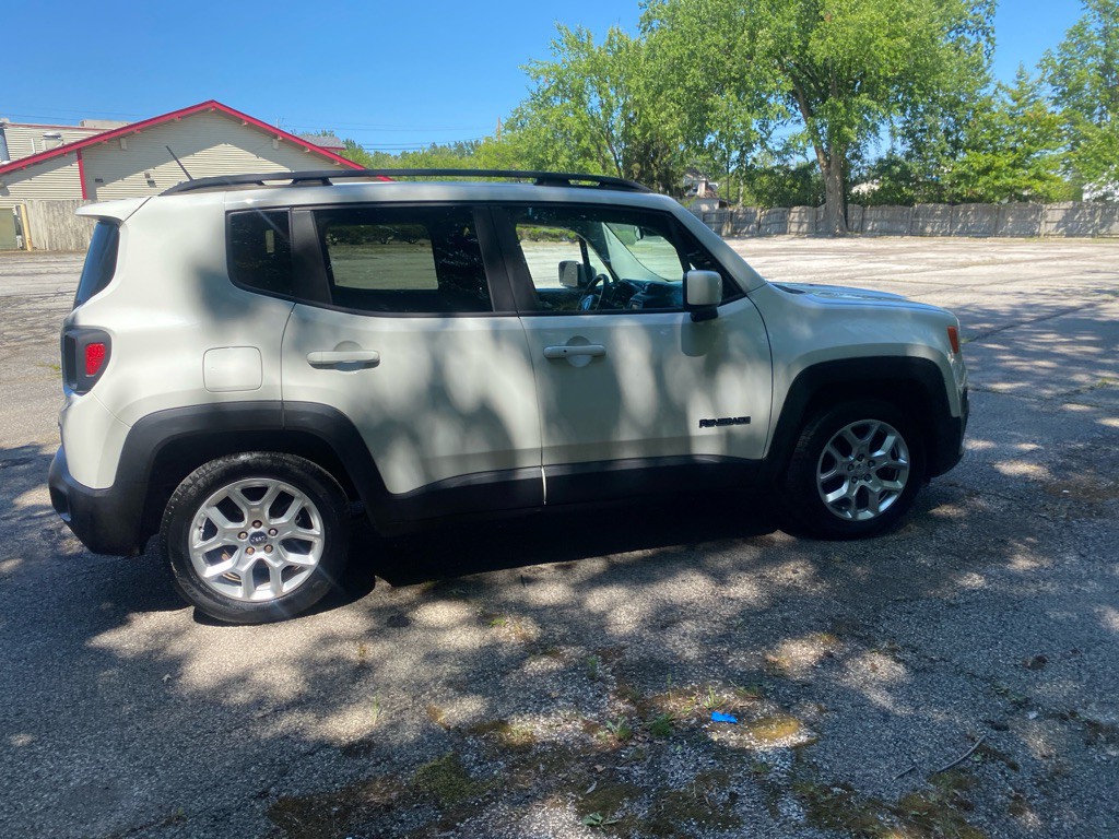 2016 Jeep Renegade Image 6