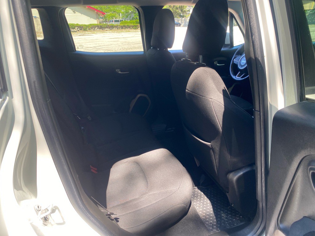 2016 Jeep Renegade Image 20