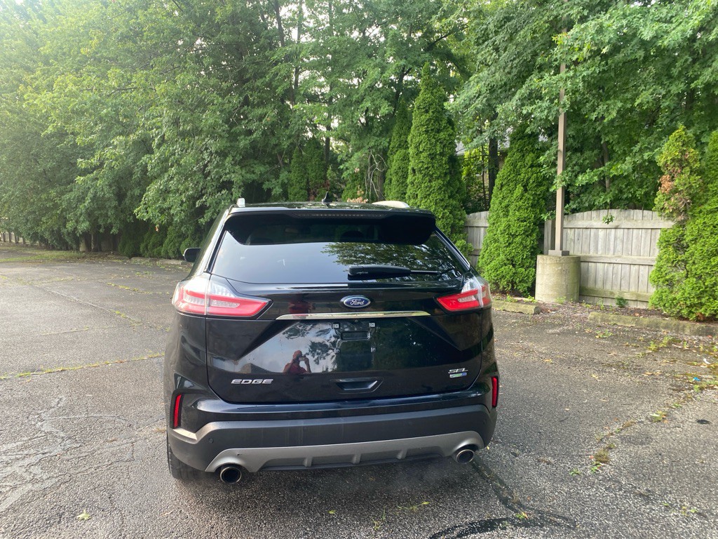 2019 Ford Edge Image 4