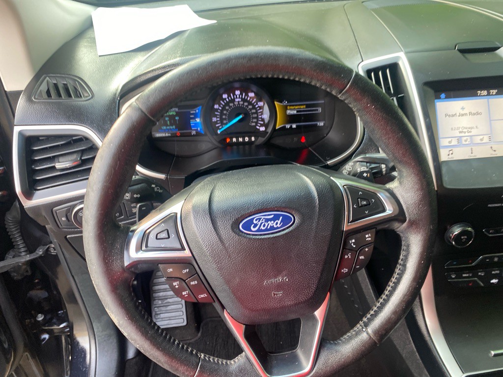 2019 Ford Edge Image 11